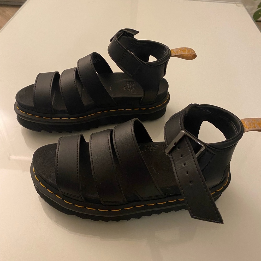 Dr Martens V Blaire sandal size 5